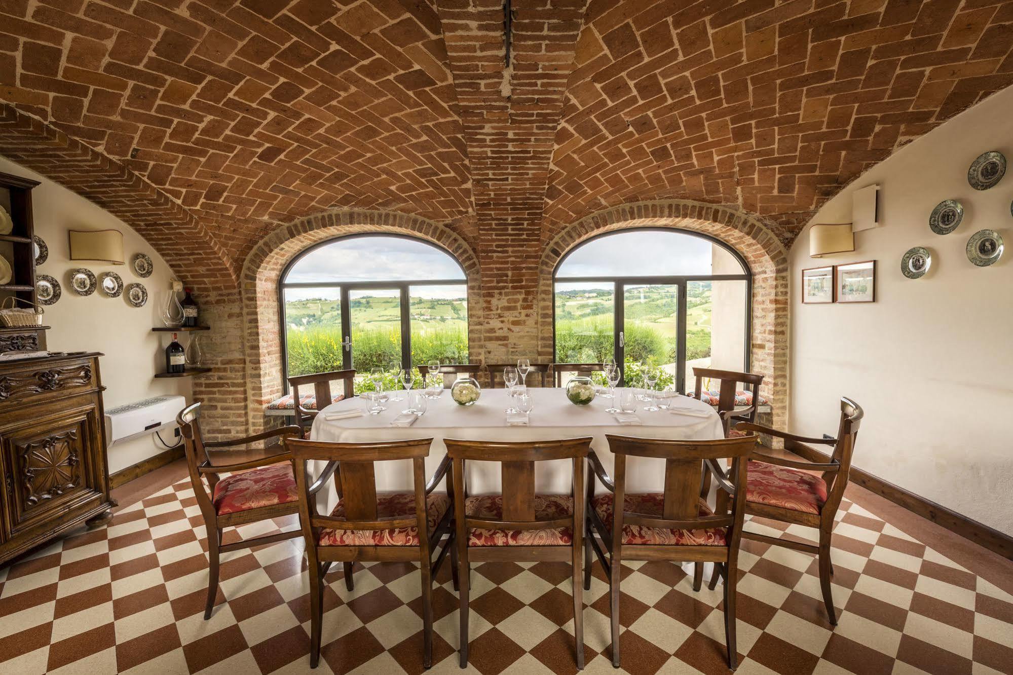 Locanda Del Pilone Alba  Eksteriør bilde