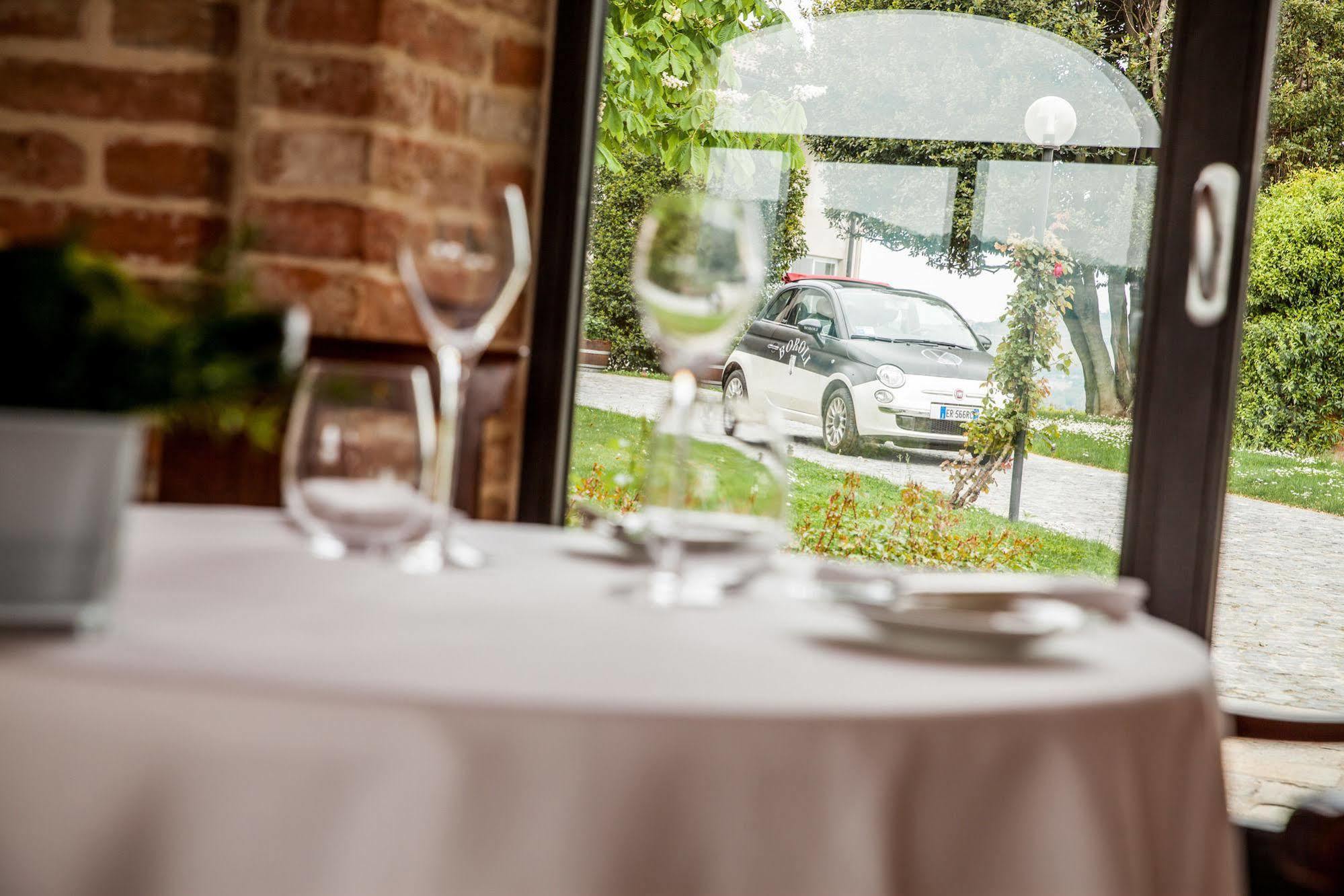Locanda Del Pilone Alba  Eksteriør bilde