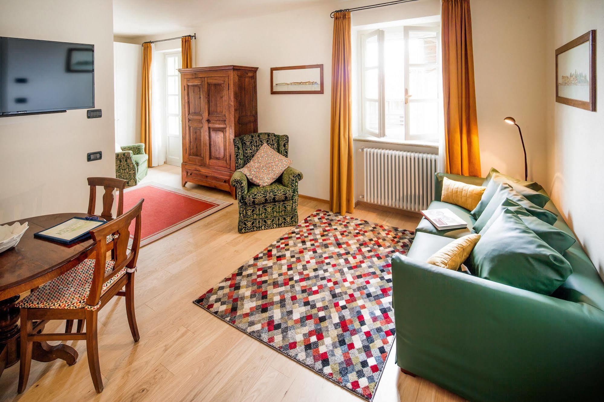 Locanda Del Pilone Alba  Eksteriør bilde